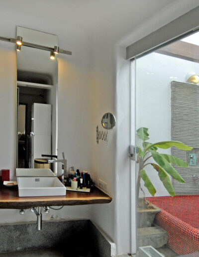 White and Wood Villa Interiors 19